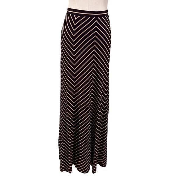 Ann Taylor Black  Beige Chevron Stripe Maxi Skirt Medium Fall Office Chic New - Picture 1 of 7